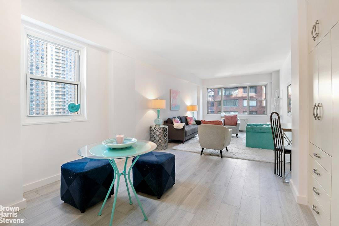 Manhattan, NY 10021,520 E 72ND Street #11A