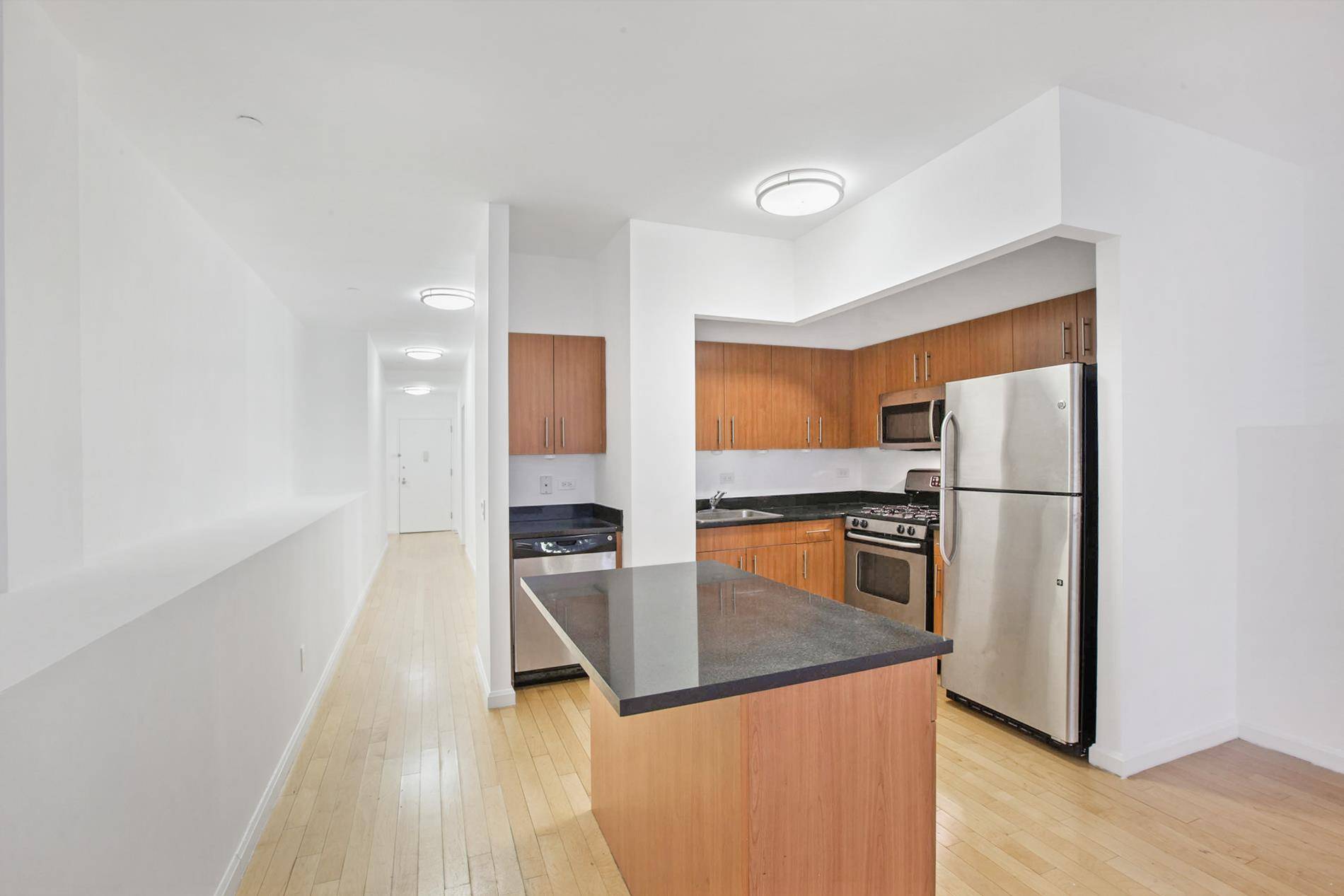 Manhattan, NY 10004,20 West Street #18-E
