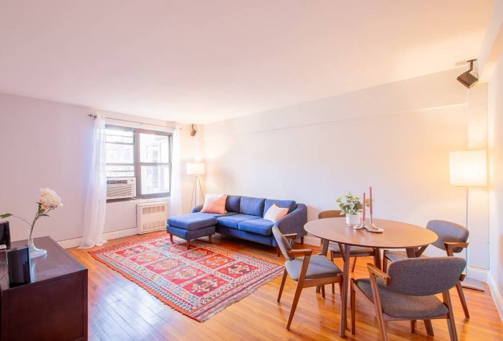Manhattan, NY 10040,259 Bennett Avenue #6G