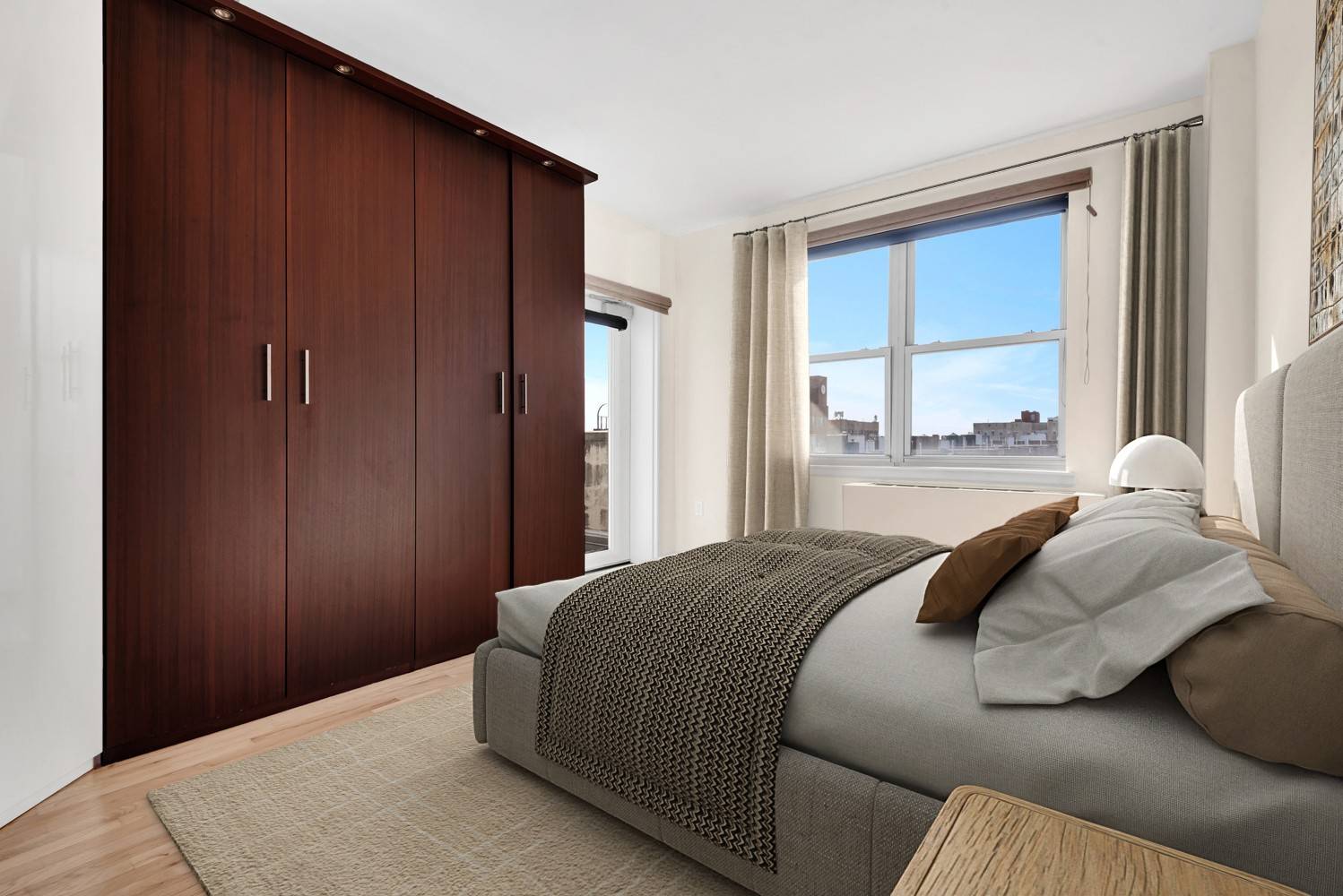 Queens, NY 11104,41-02 QUEENS Boulevard #5E