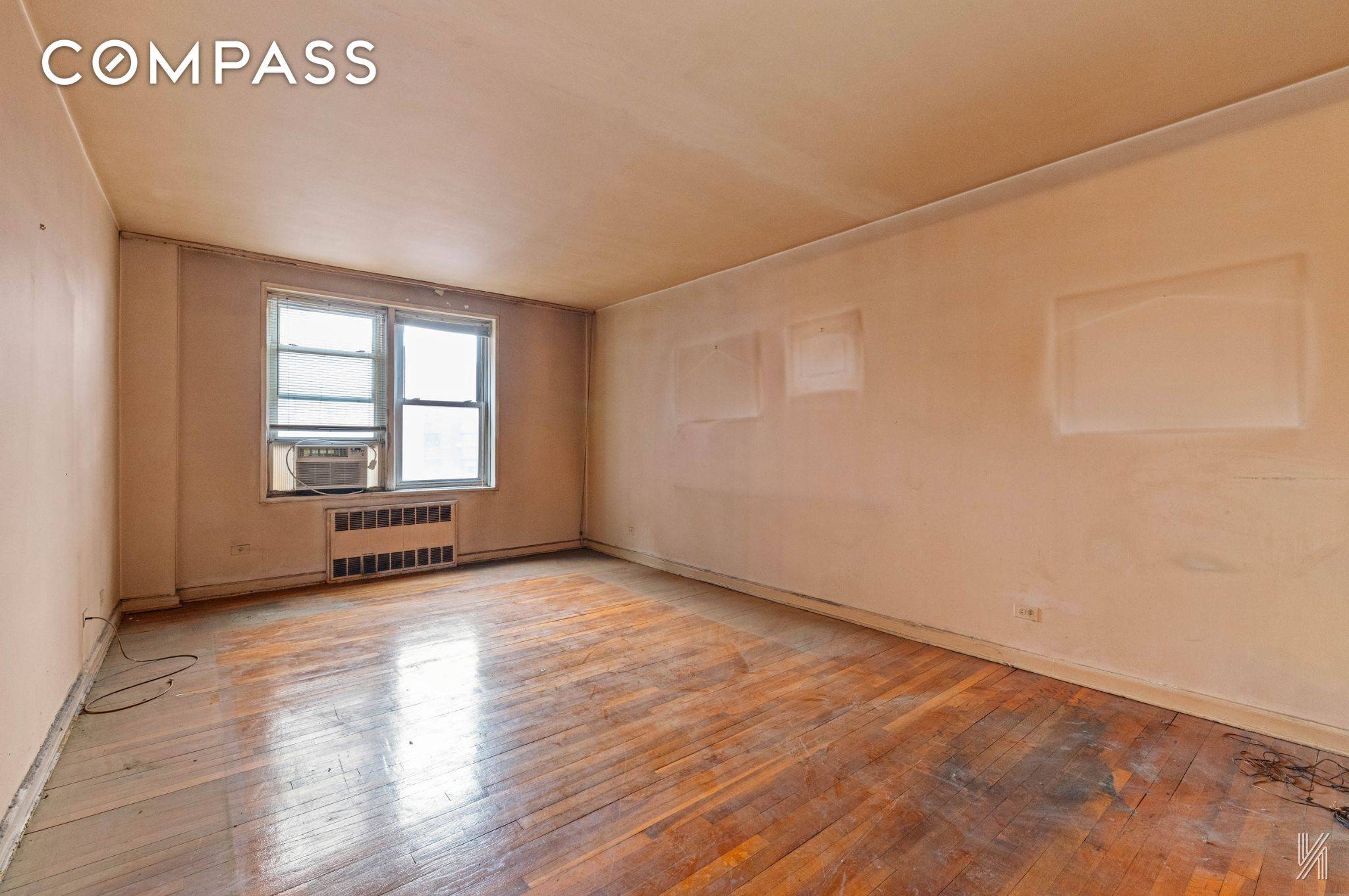 Queens, NY 11372,33-05 90th Street #4F
