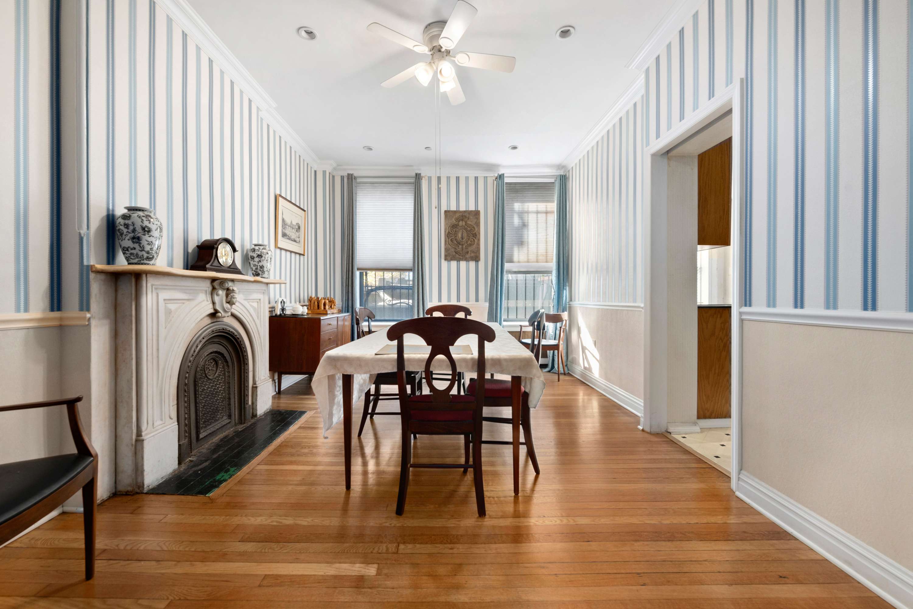 Manhattan, NY 10022,348 E 55th Street