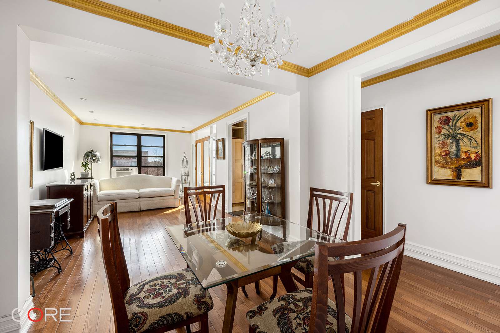 Queens, NY 11372,87-09 34th Avenue #6B