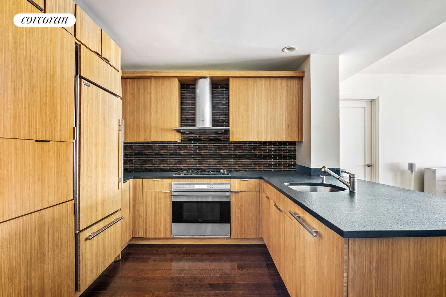 Manhattan, NY 10280,70 LITTLE WEST Street #22G