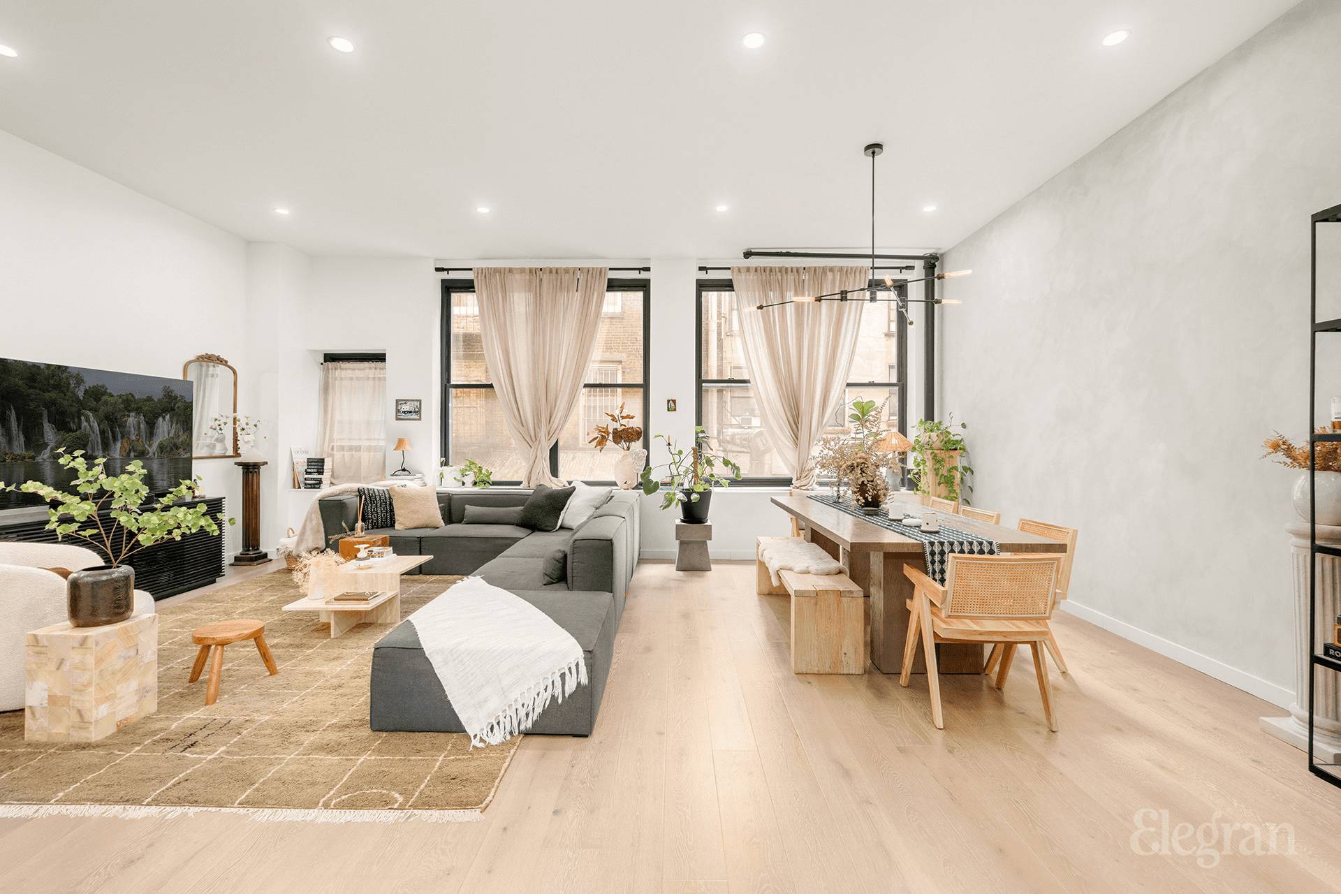 Manhattan, NY 10010,21 E 22nd Street #3-A