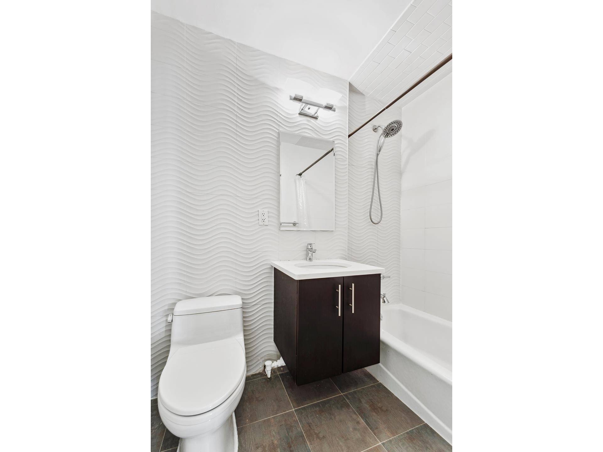 Brooklyn, NY 11201,85 LIVINGSTON Street #15M
