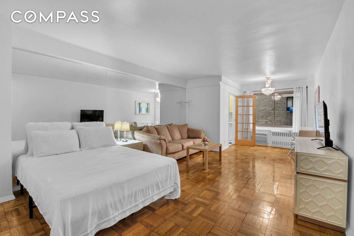 Manhattan, NY 10017,225 E 46th Street #4K
