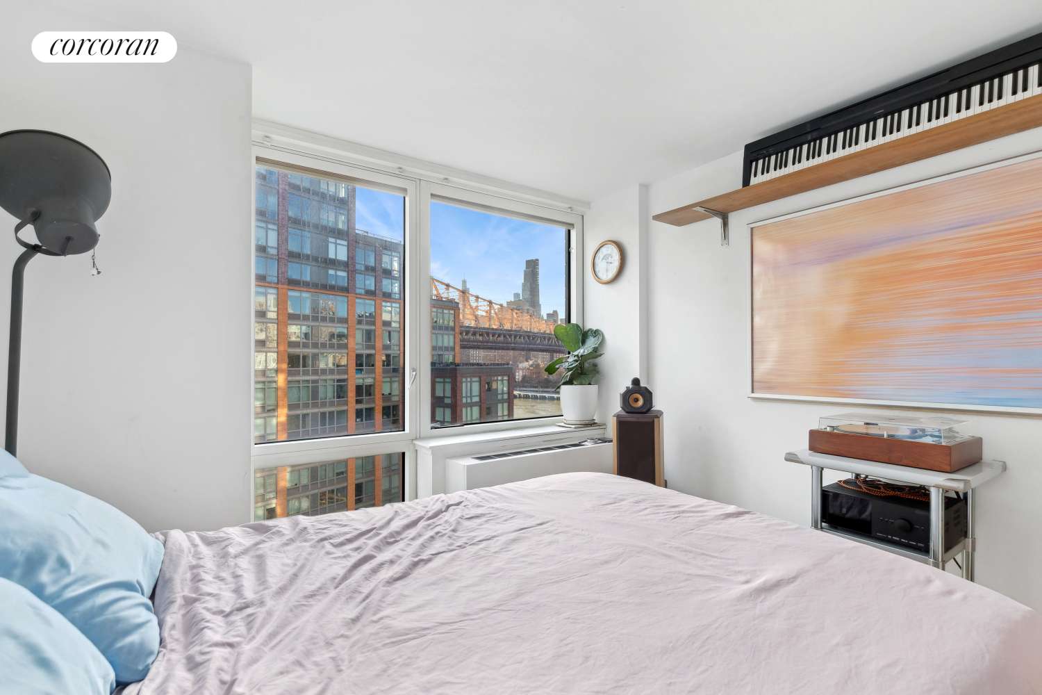 Manhattan, NY 10044,415 MAIN Street #10E