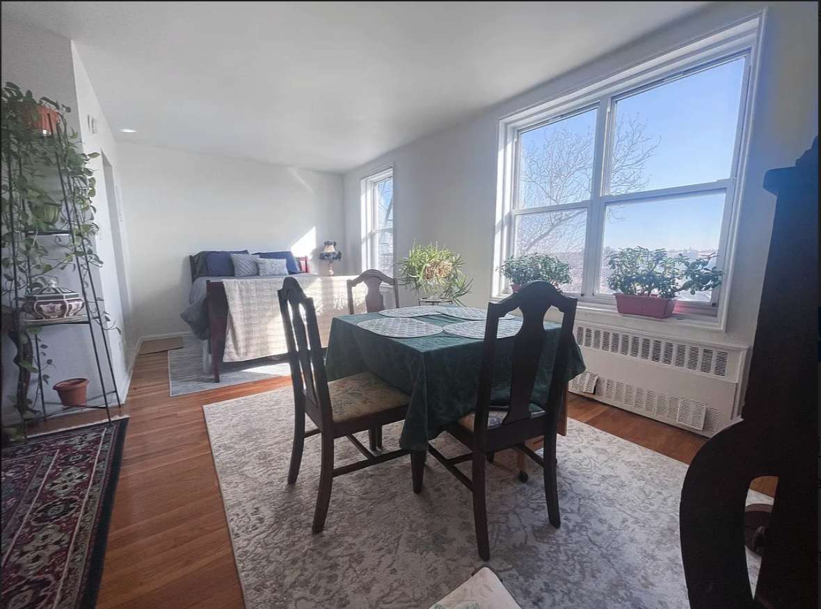 Queens, NY 11377,34-43 60th Street #5B