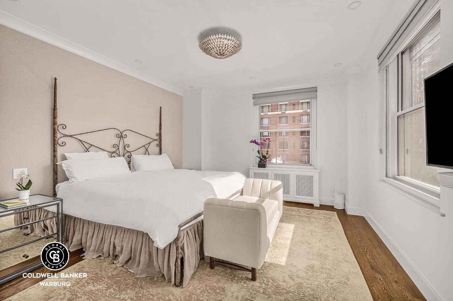 Manhattan, NY 10028,1040 PARK Avenue #9D