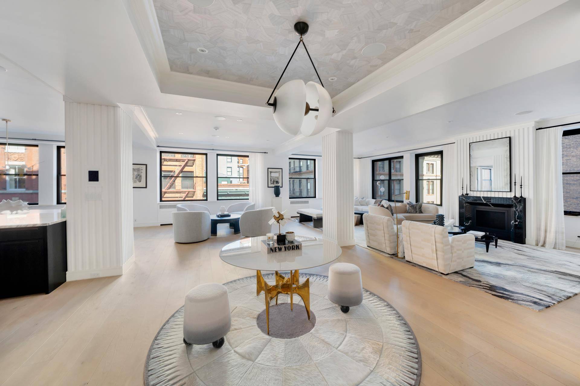 Manhattan, NY 10013,10 JAY Street #4