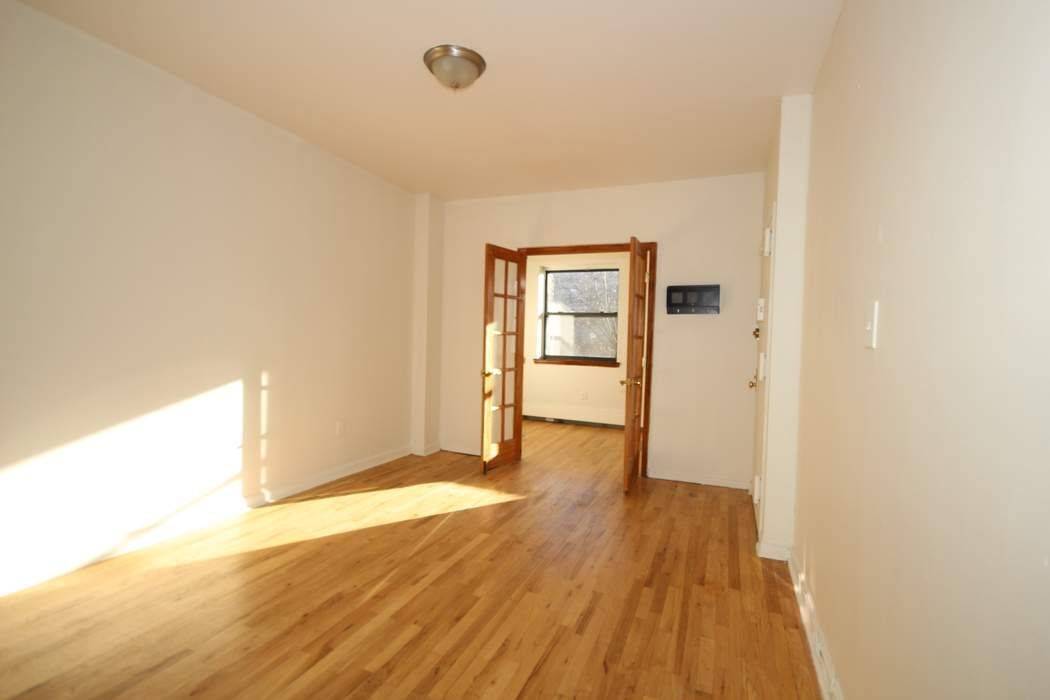 Manhattan, NY 10037,4 W 130th Street #4
