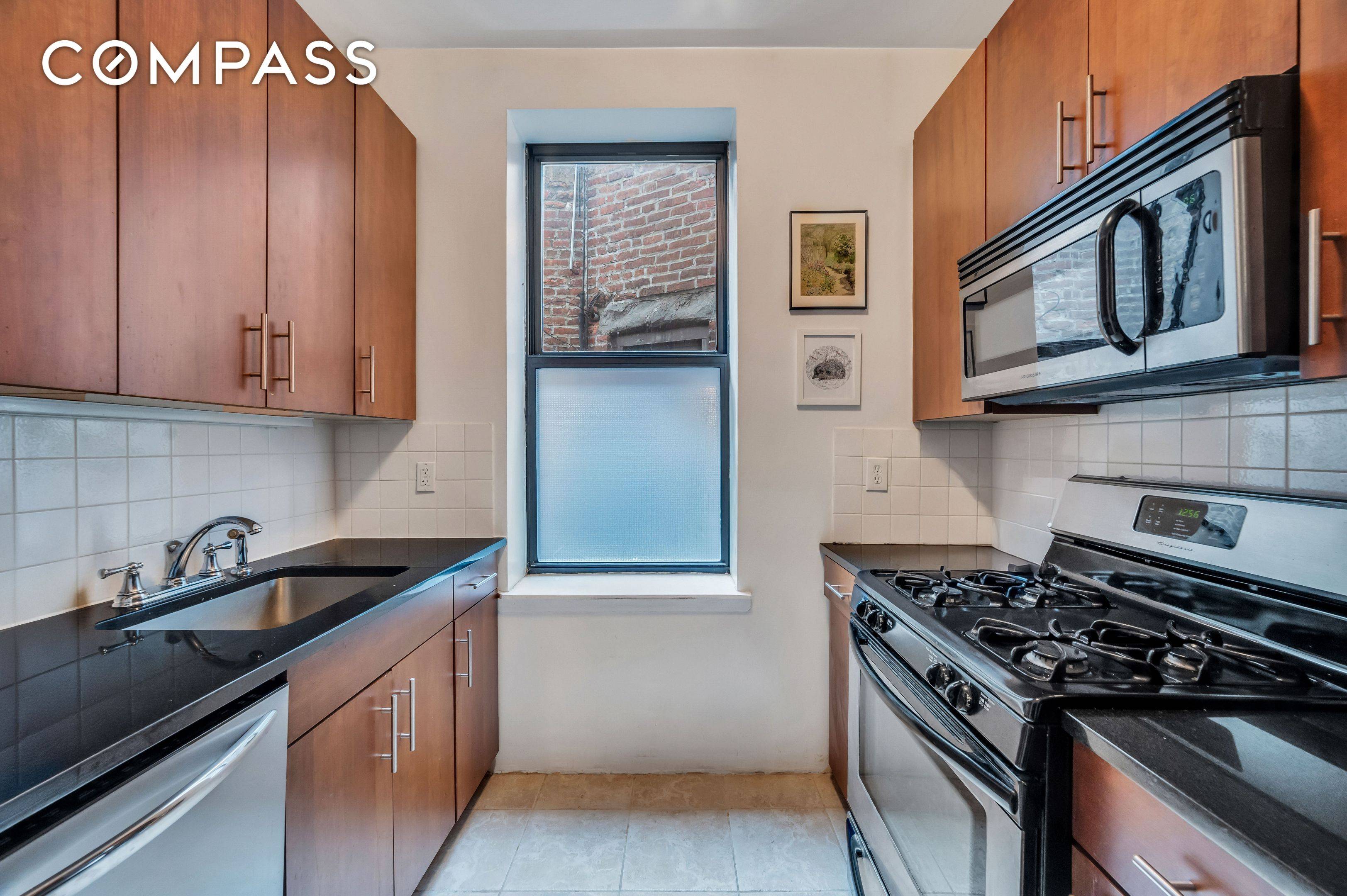 Manhattan, NY 10003,120 2nd Avenue #5A