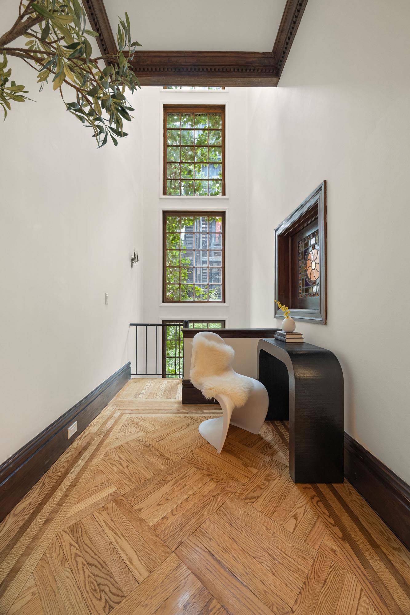 Manhattan, NY 10023,51 W 73rd Street