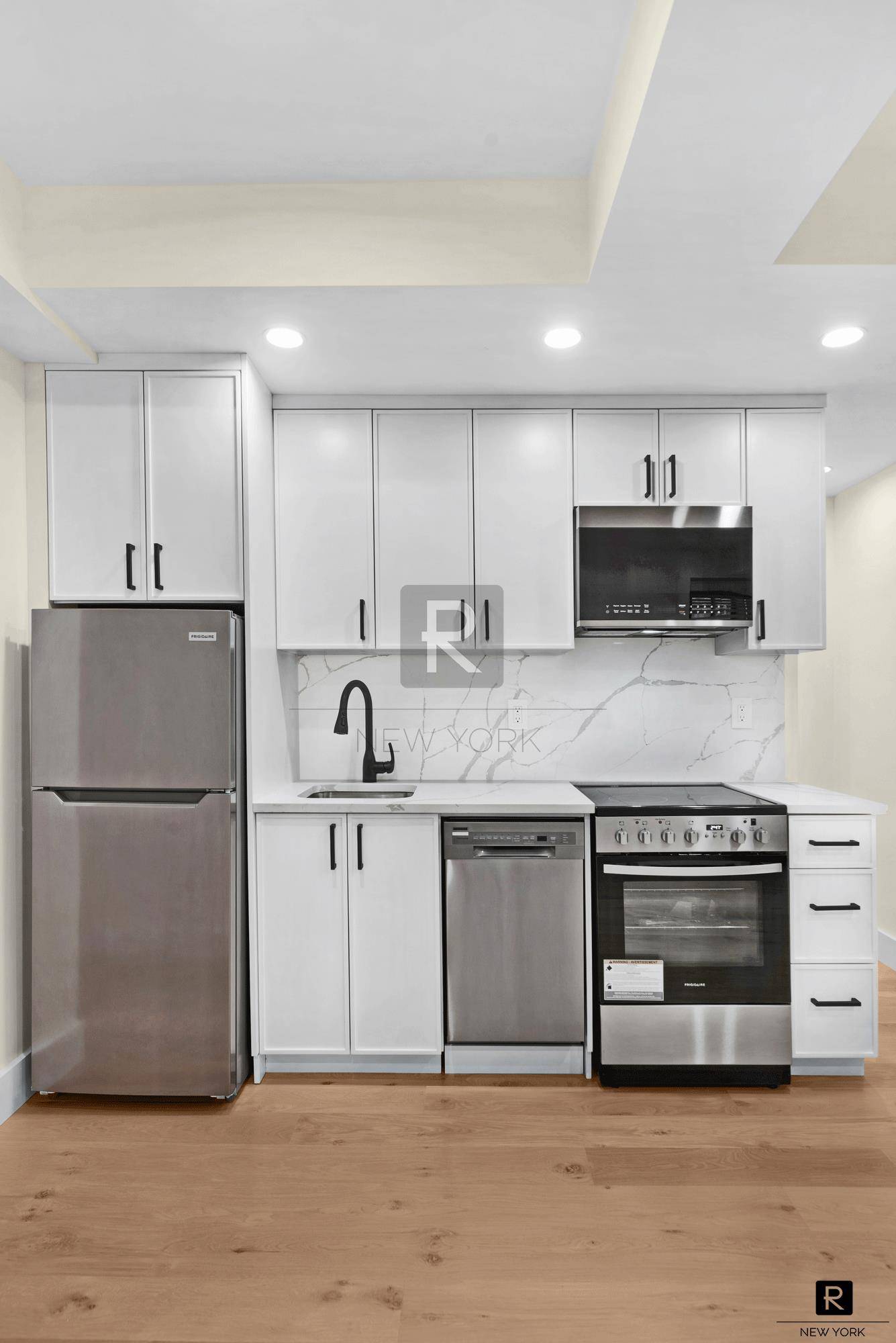 Manhattan, NY 10019,150 W 51st Street #1601