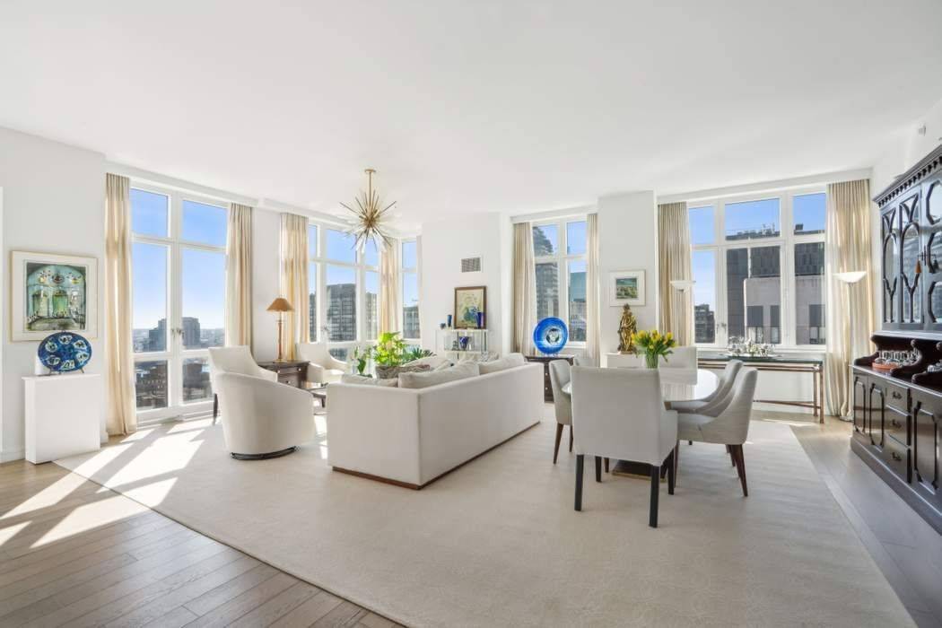 Manhattan, NY 10022,305 E 51st Street #28A