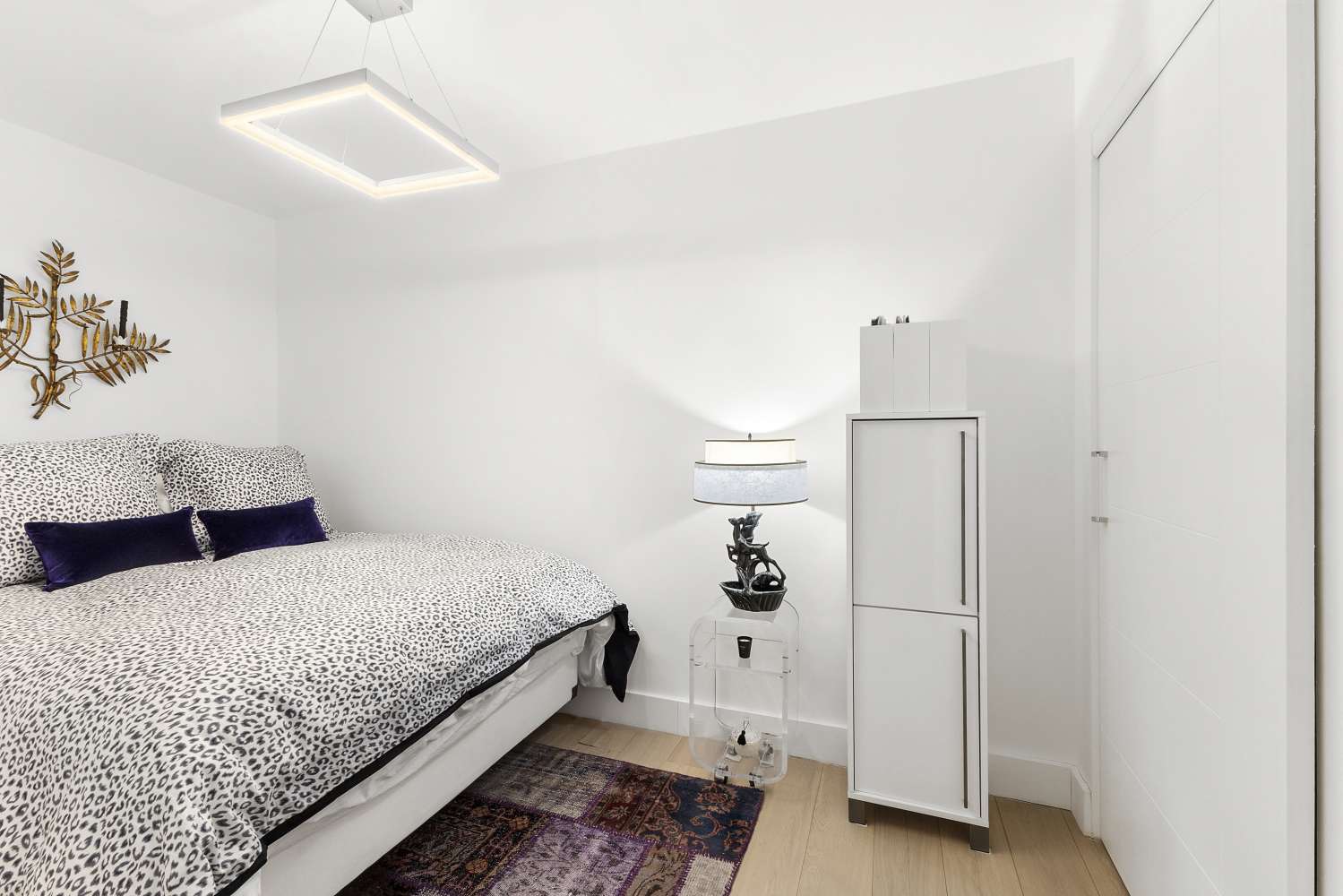 Manhattan, NY 10019,116 CENTRAL Park S #7E