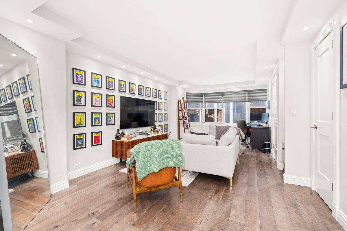 Manhattan, NY 10019,77 W 55th Street #7-C