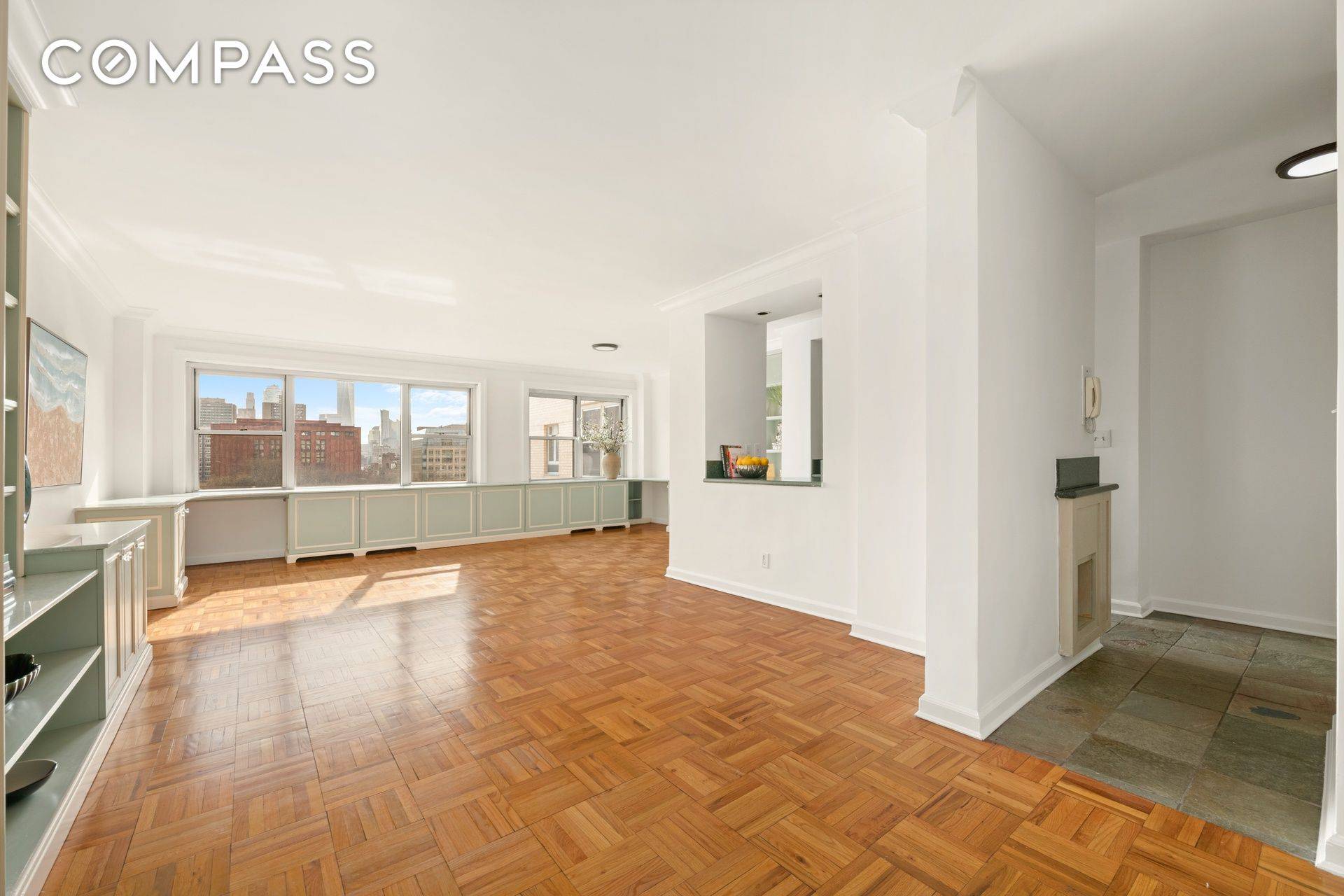 Manhattan, NY 10003,20 E 9th Street #11M