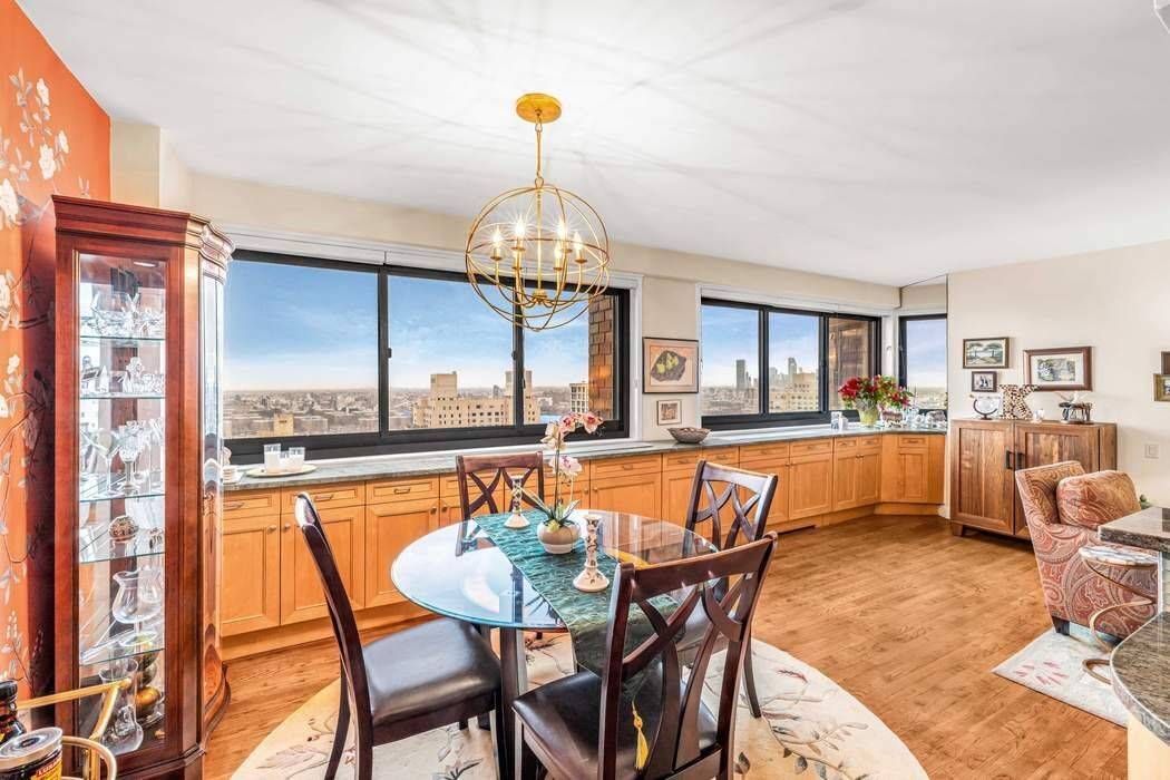 Manhattan, NY 10128,1725 York Avenue #26E