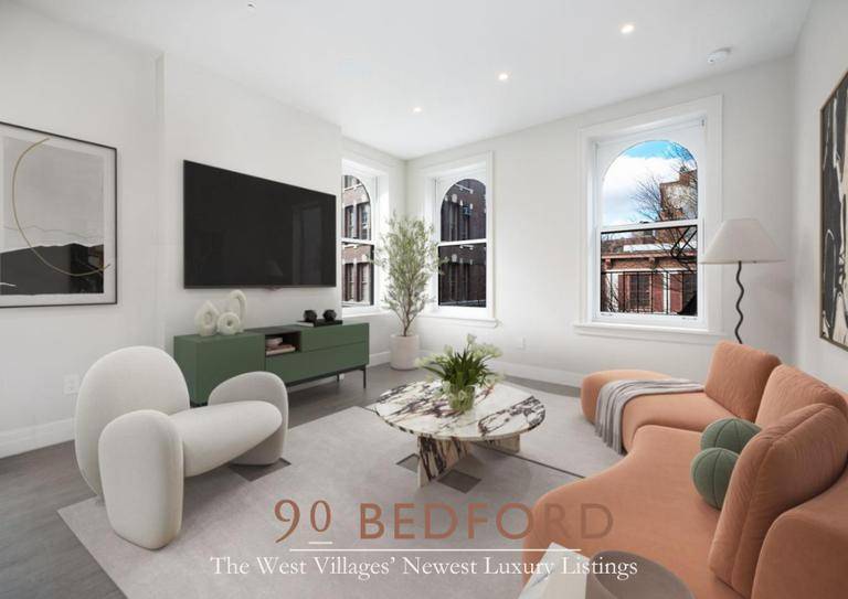 Manhattan, NY 10014,90 Bedford Street #2P