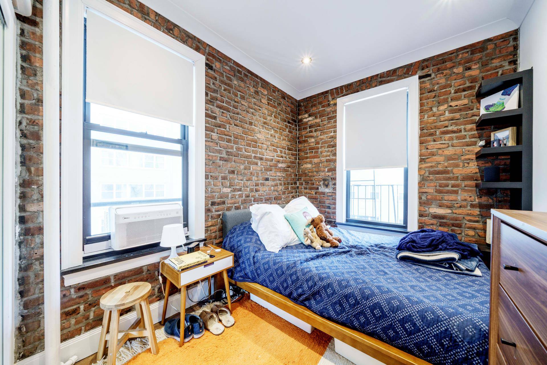 Manhattan, NY 10011,106 W 13TH Street #30