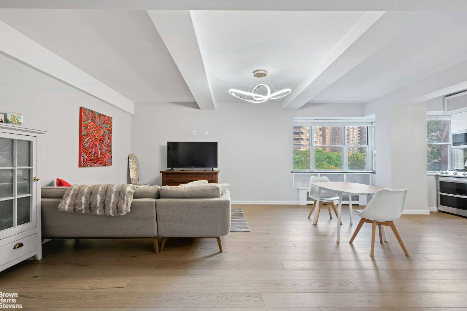 Manhattan, NY 10002,550 GRAND Street #H5G