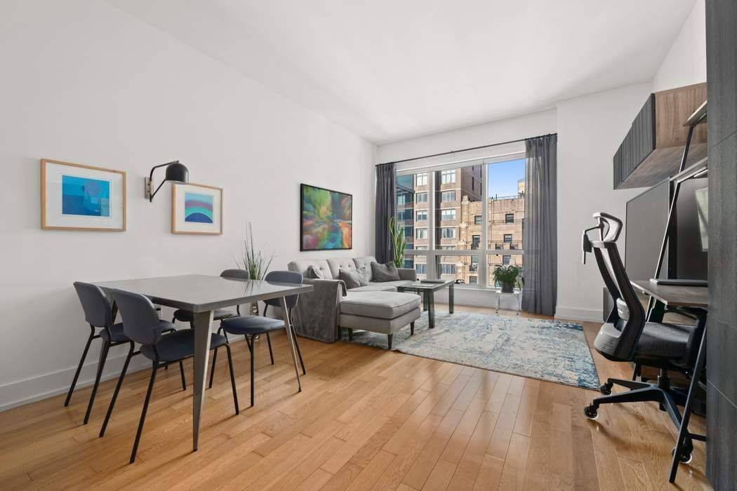 Manhattan, NY 10036,350 W 42nd Street #18E