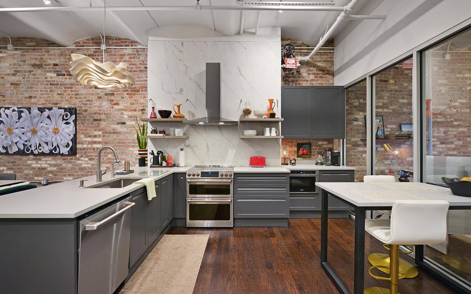 Manhattan, NY 10011,11 W 20th Street #4-FLR