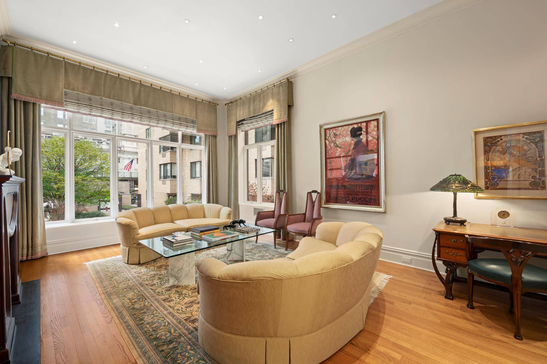 Manhattan, NY 10065,4 E 62ND Street #4