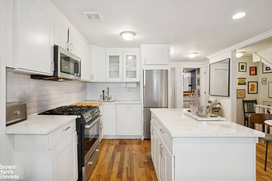 Brooklyn, NY 11221,189 CORNELIA Street