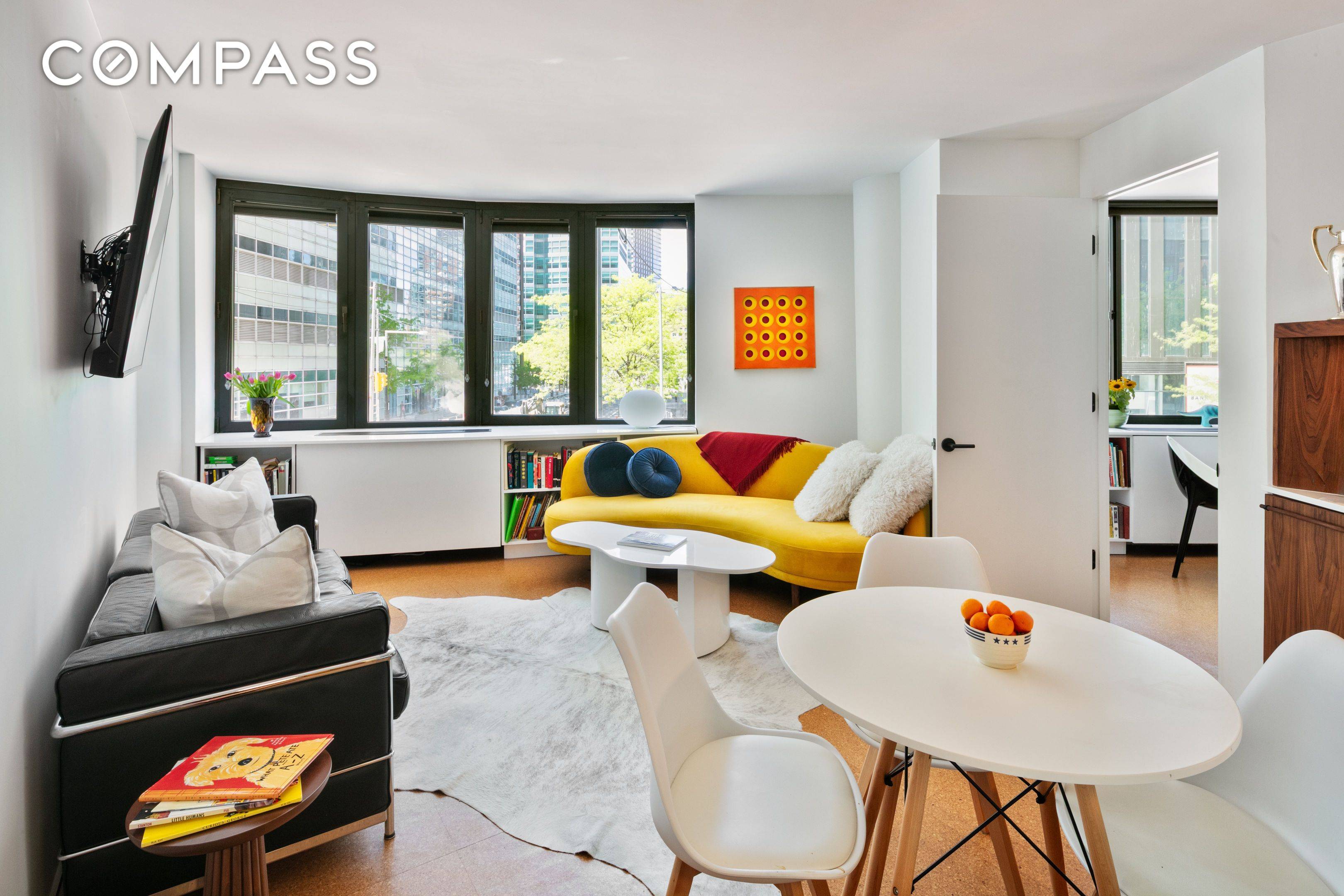 Manhattan, NY 10007,275 Greenwich Street #2C