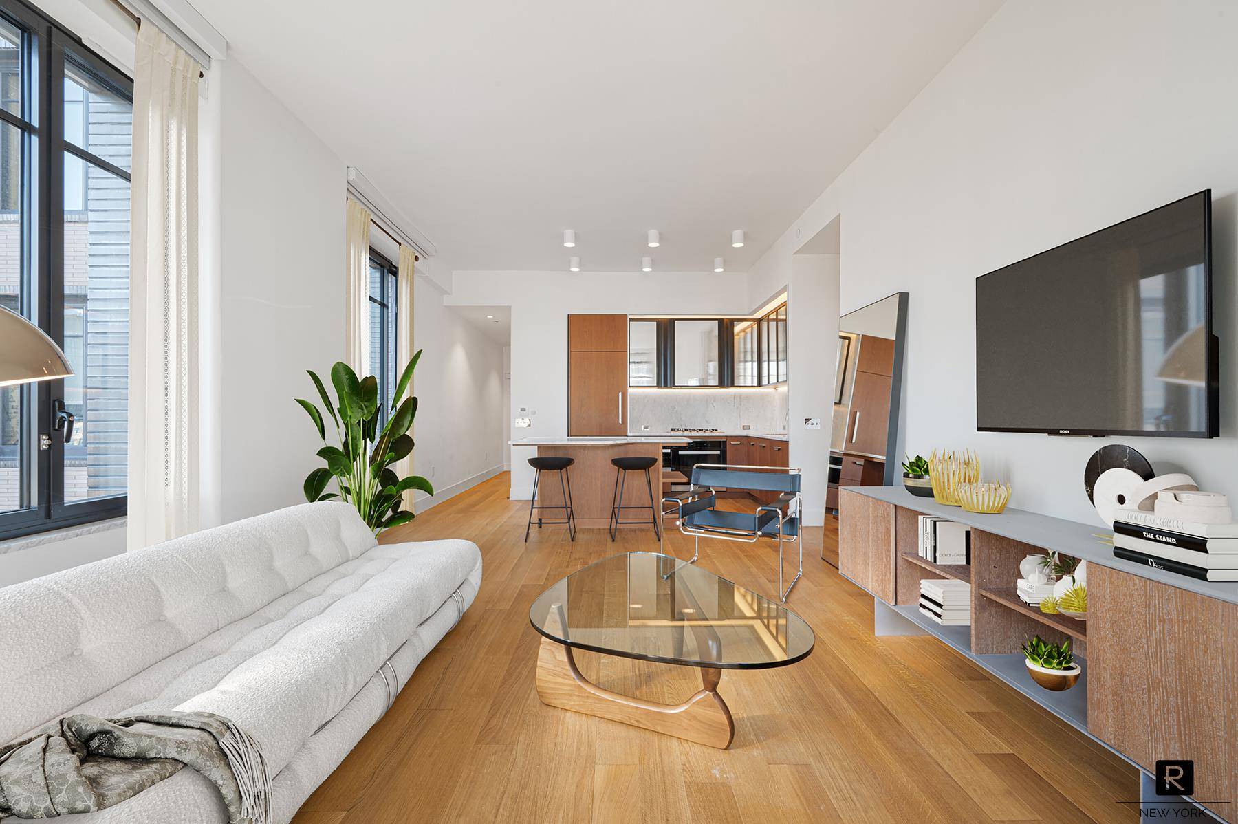 Manhattan, NY 10014,110 Charlton Street #20-G
