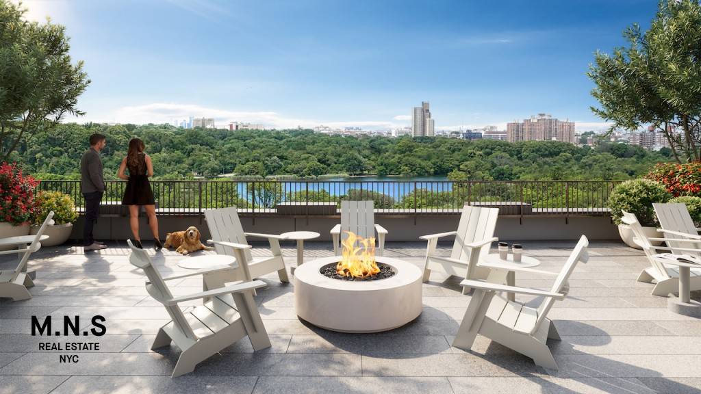 Brooklyn, NY 11218,11 Ocean Parkway #PH-107
