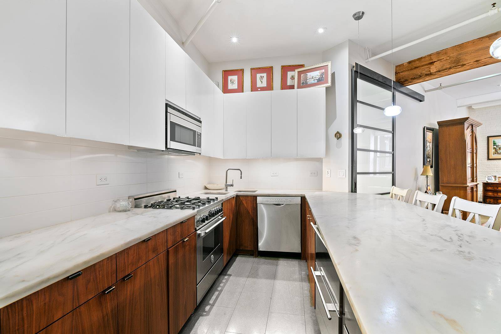 Manhattan, NY 10013,165 DUANE Street #3D