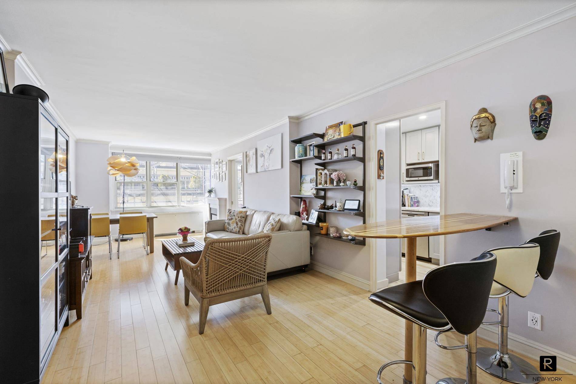 Manhattan, NY 10021,520 E 72nd Street #12-G