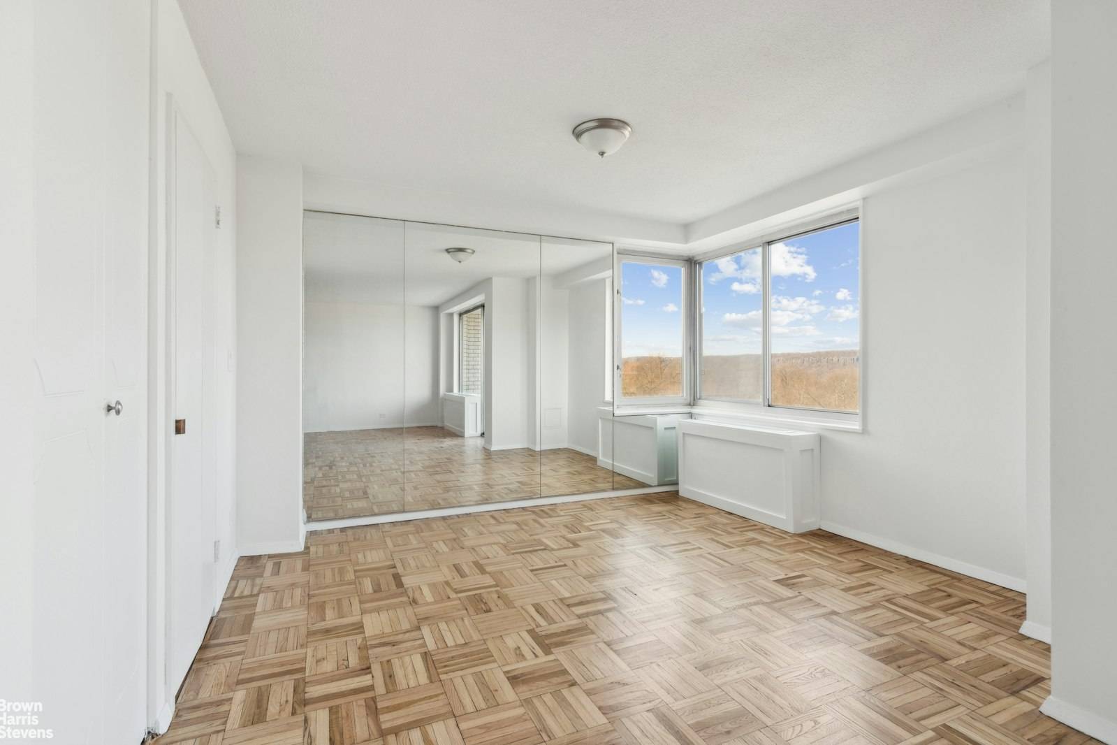 Bronx, NY 10463,3333 HENRY HUDSON Parkway #6H