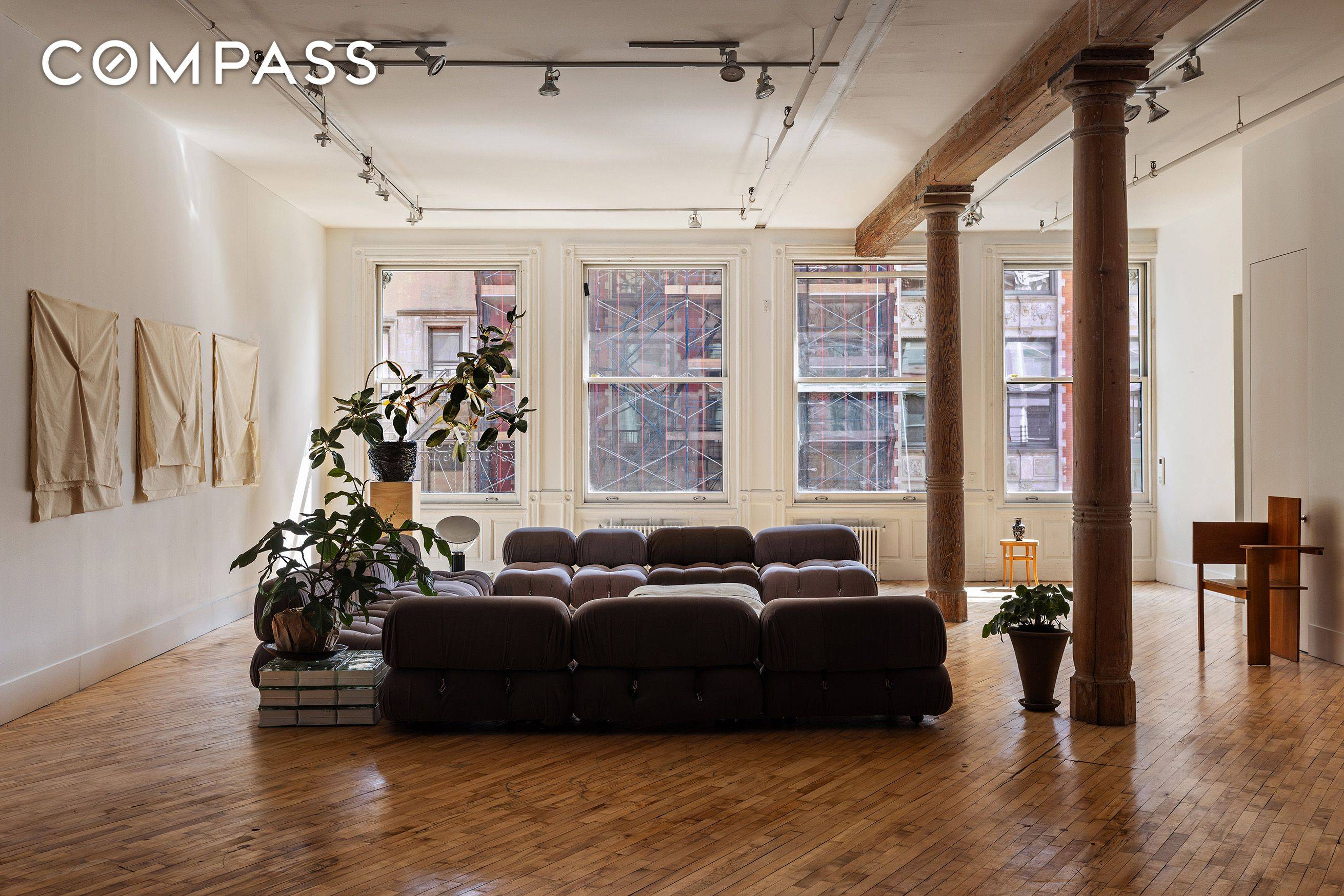 Manhattan, NY 10012,515 Broadway #4B