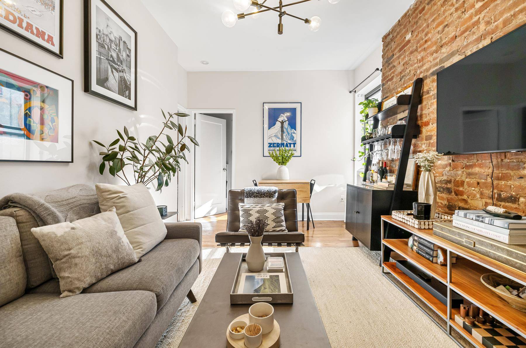 Manhattan, NY 10003,315 E 12th Street #22