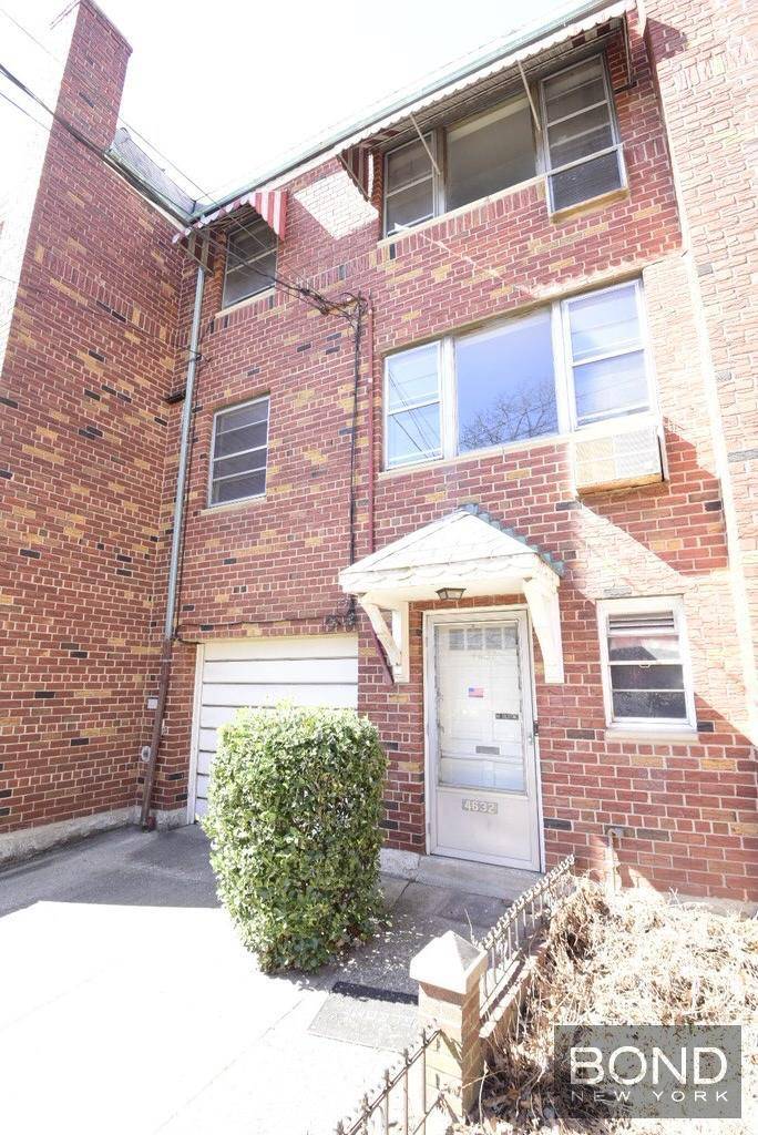 Queens, NY 11377,46-32 59th Street