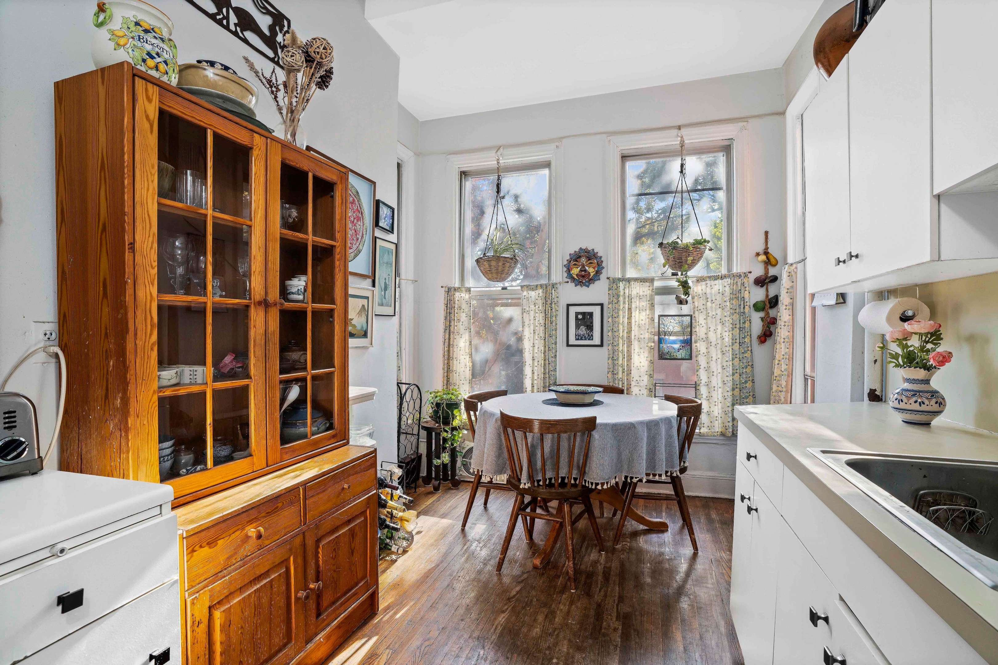 Brooklyn, NY 11201,248 Court Street