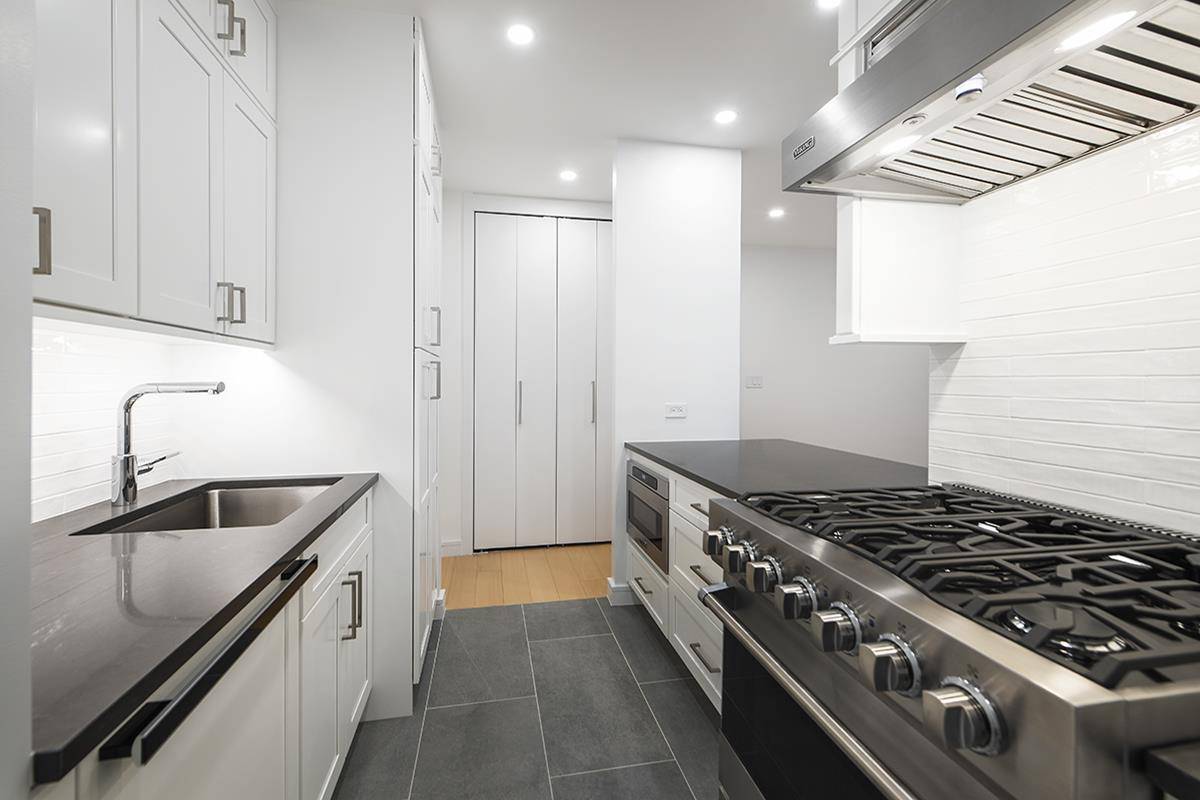 Manhattan, NY 10128,45 E 89th Street #6-C