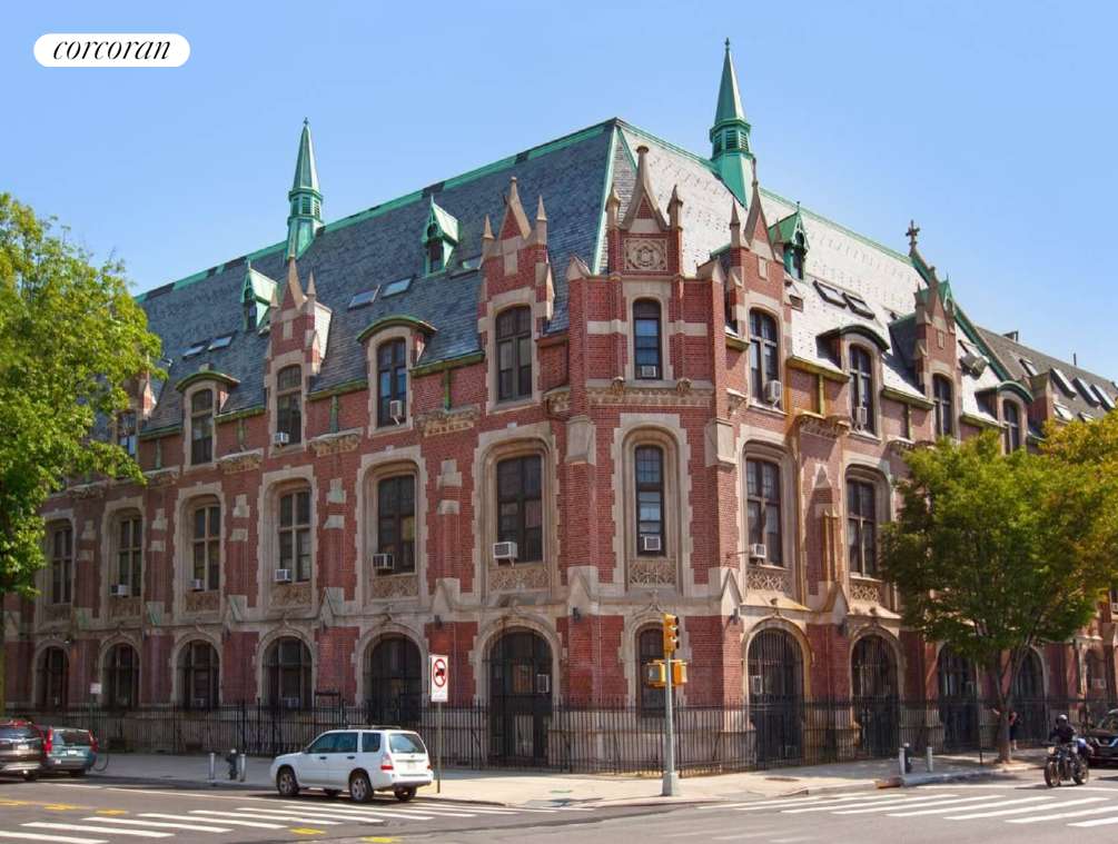Brooklyn, NY 11238,555 WASHINGTON Avenue #2F