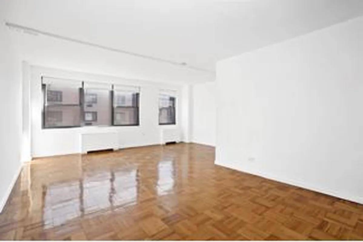 Manhattan, NY 10016,200 E 27TH Street #7N