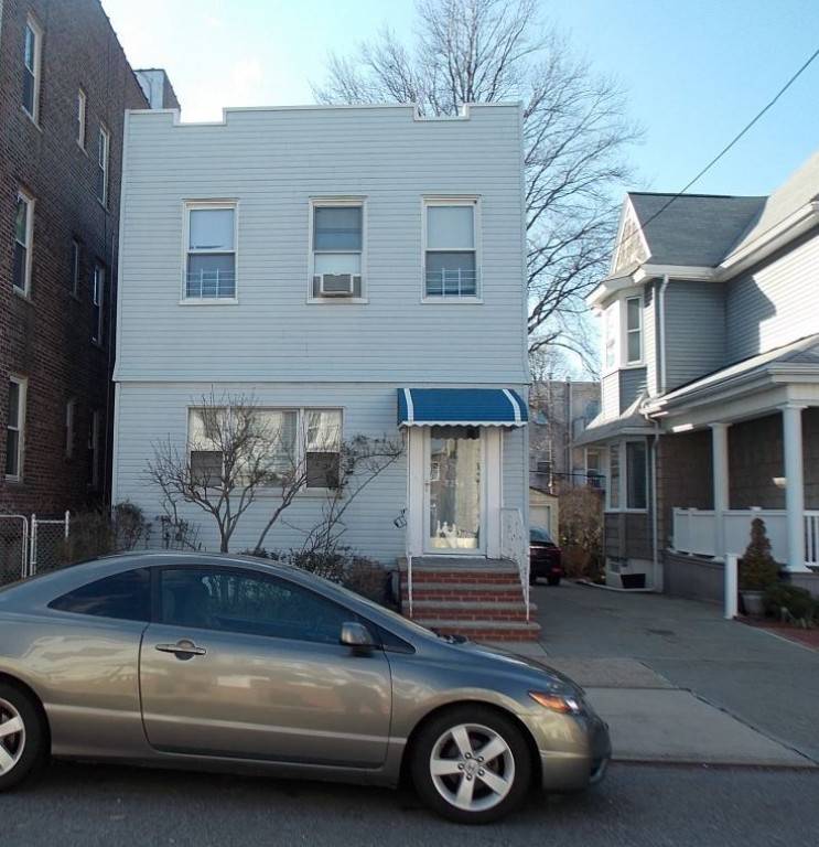 Queens, NY 11385,72-34 73rd Street