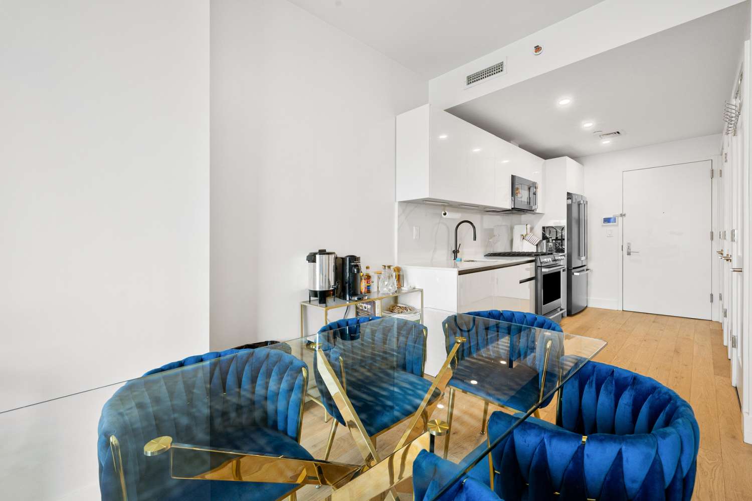 Brooklyn, NY 11230,1901 OCEAN Avenue #4B