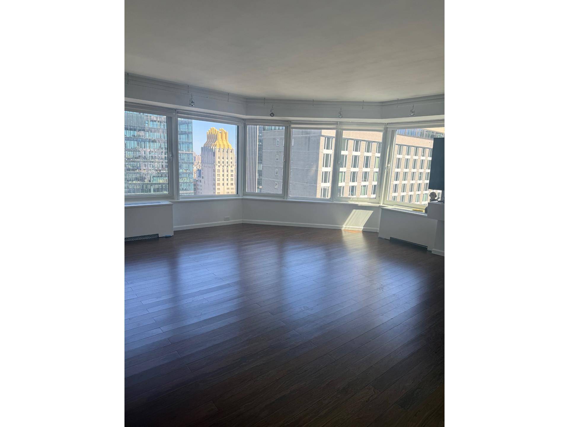 Manhattan, NY 10019,150 W 56TH Street #3302