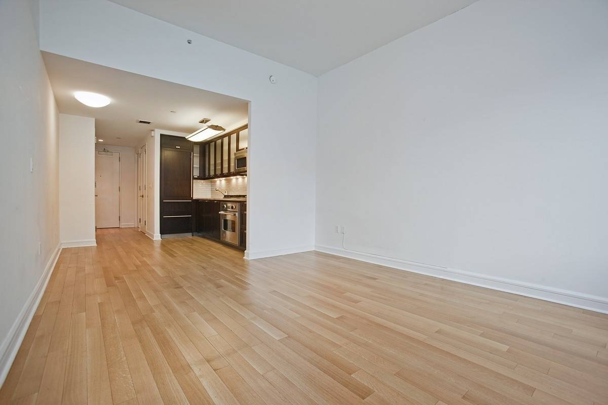 Manhattan, NY 10069,80 Riverside Boulevard #5-F