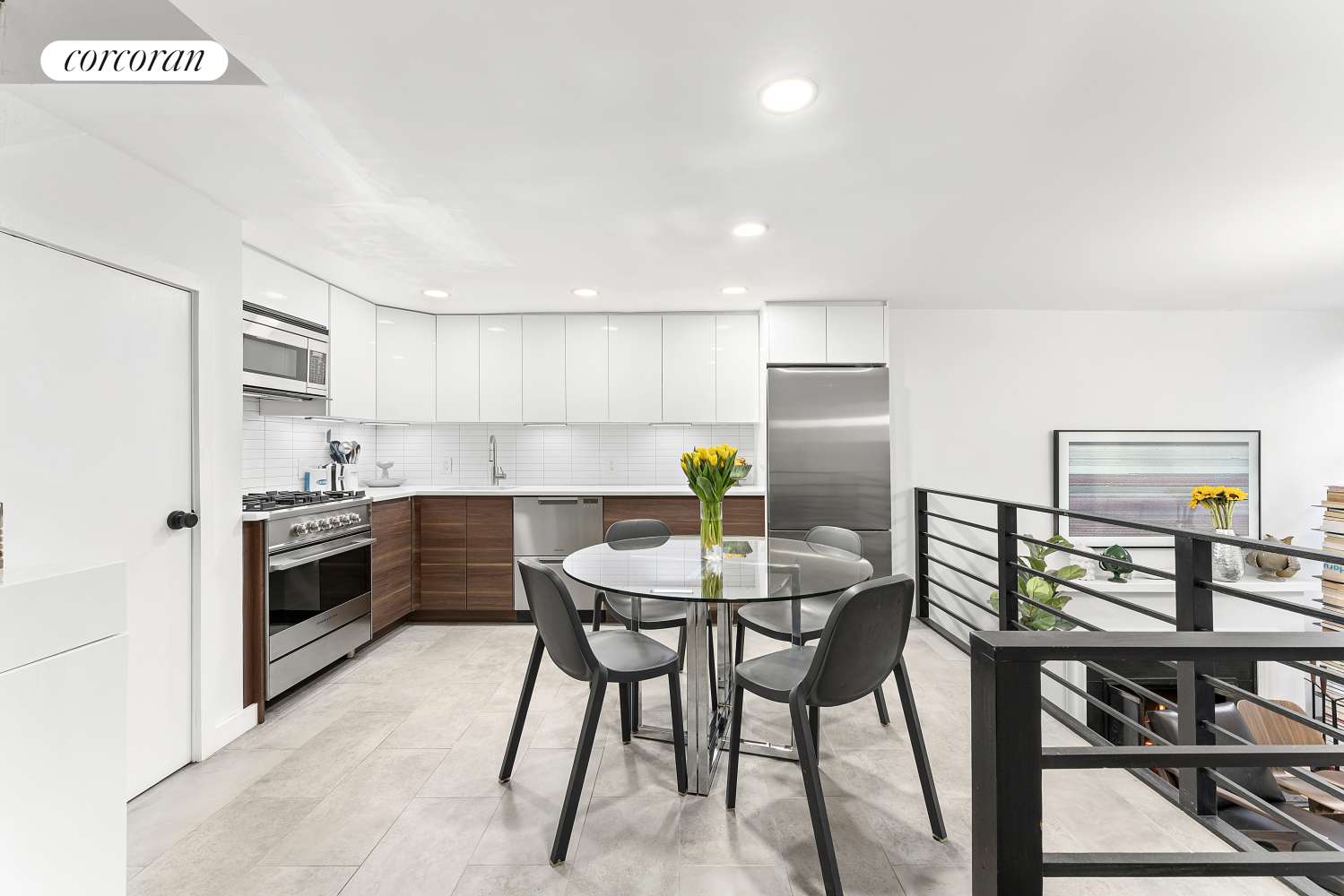 Manhattan, NY 10011,322 W 22ND Street #2