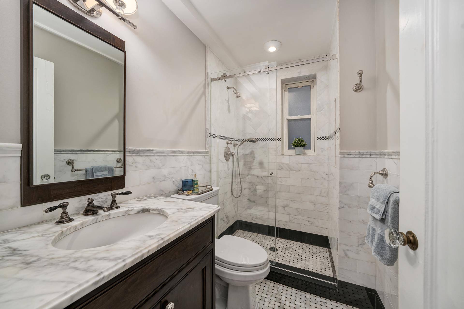 Manhattan, NY 10025,670 W END Avenue #5A